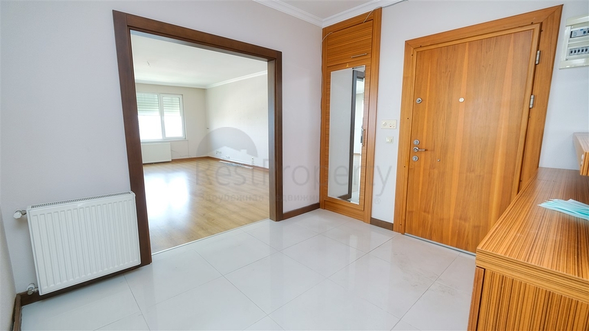 شقة 3 + 1 في منطقة جيرسو الصغيرة - أنطاليا