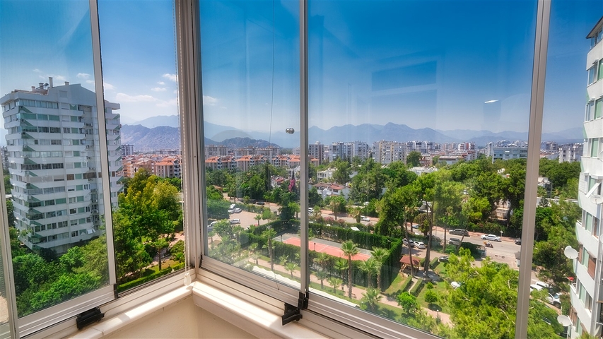 شقة 3 + 1 في منطقة جيرسو الصغيرة - أنطاليا