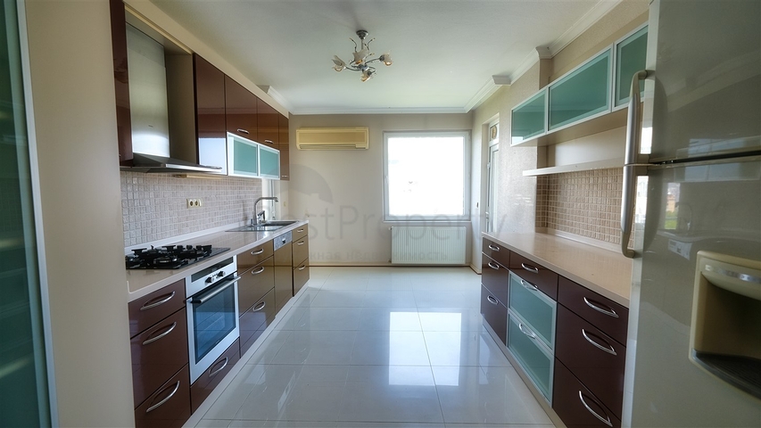 شقة 3 + 1 في منطقة جيرسو الصغيرة - أنطاليا