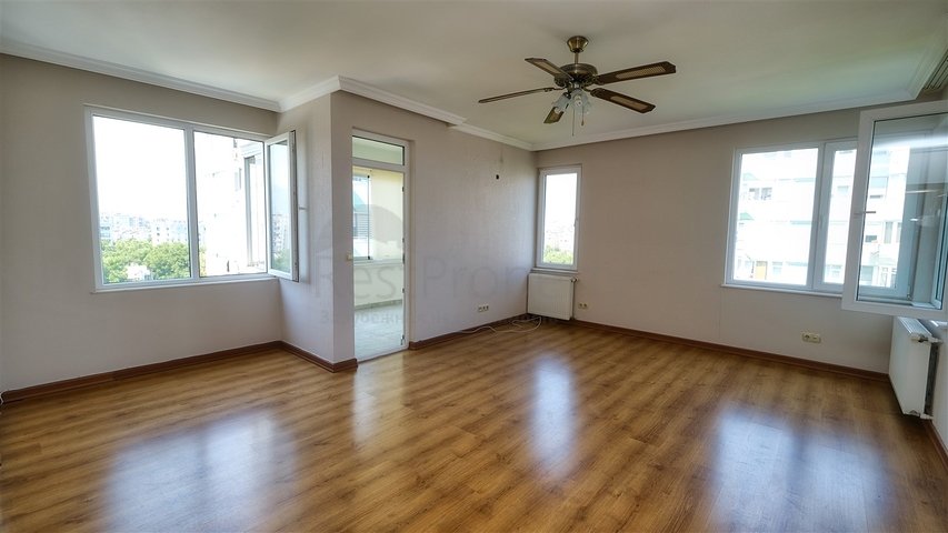 شقة 3 + 1 في منطقة جيرسو الصغيرة - أنطاليا