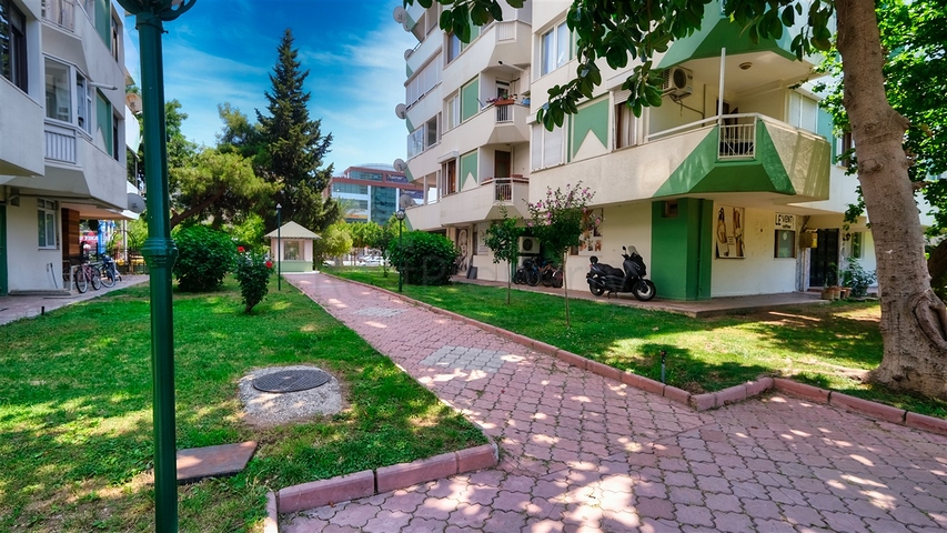 شقة 3 + 1 في منطقة جيرسو الصغيرة - أنطاليا