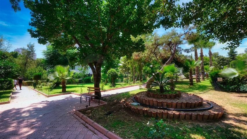 شقة 3 + 1 في منطقة جيرسو الصغيرة - أنطاليا