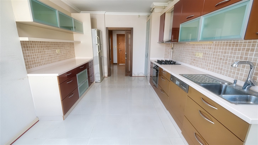 شقة 3 + 1 في منطقة جيرسو الصغيرة - أنطاليا