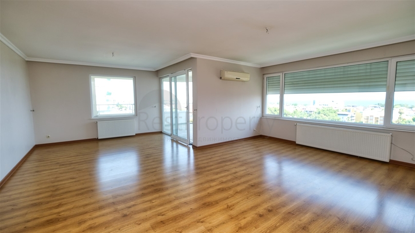 شقة 3 + 1 في منطقة جيرسو الصغيرة - أنطاليا