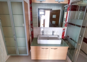 شقة 3 + 1 في منطقة جيرسو الصغيرة - أنطاليا