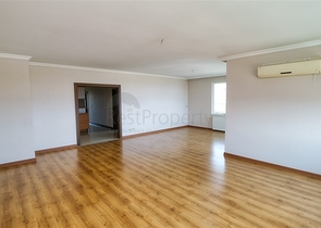 شقة 3 + 1 في منطقة جيرسو الصغيرة - أنطاليا