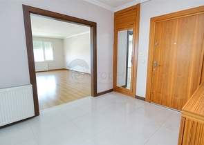 شقة 3 + 1 في منطقة جيرسو الصغيرة - أنطاليا