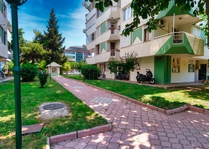 شقة 3 + 1 في منطقة جيرسو الصغيرة - أنطاليا