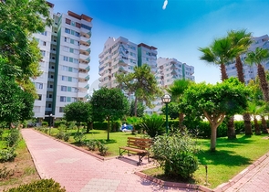 شقة 3 + 1 في منطقة جيرسو الصغيرة - أنطاليا