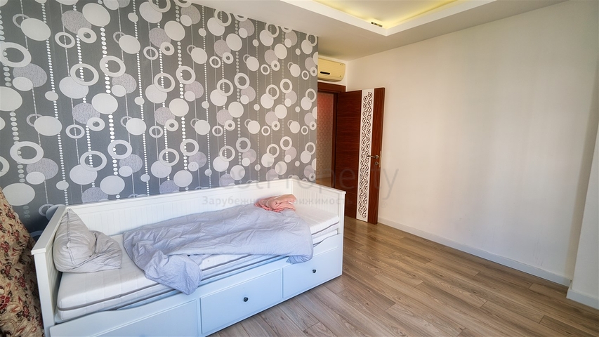 شقة 3 + 1 في منطقة اونجالي الصغيرة - انطاليا