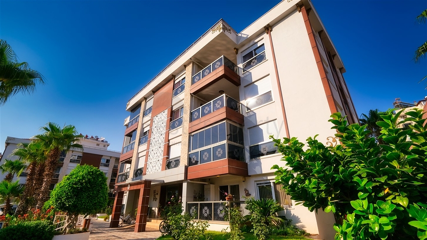 شقة 3 + 1 في منطقة اونجالي الصغيرة - انطاليا