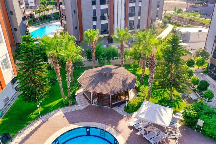 شقة 3 + 1 في منطقة اونجالي الصغيرة - انطاليا