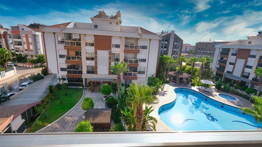 شقة 3 + 1 في منطقة اونجالي الصغيرة - انطاليا