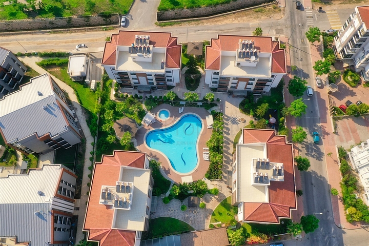 شقة 3 + 1 في منطقة اونجالي الصغيرة - انطاليا