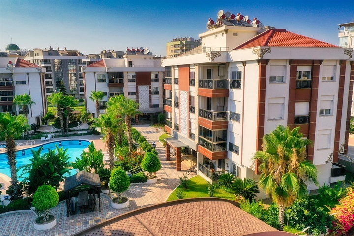 شقة 3 + 1 في منطقة اونجالي الصغيرة - انطاليا