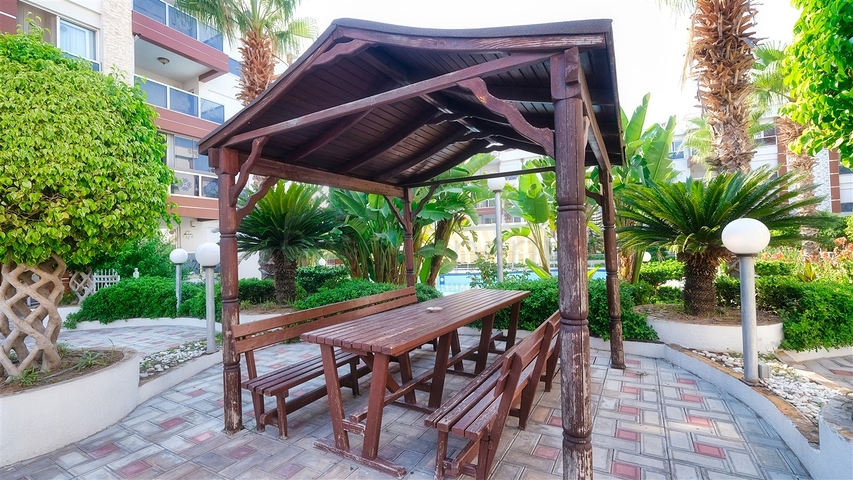 شقة 3 + 1 في منطقة اونجالي الصغيرة - انطاليا