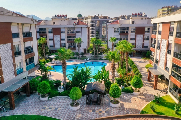 شقة 3 + 1 في منطقة اونجالي الصغيرة - انطاليا