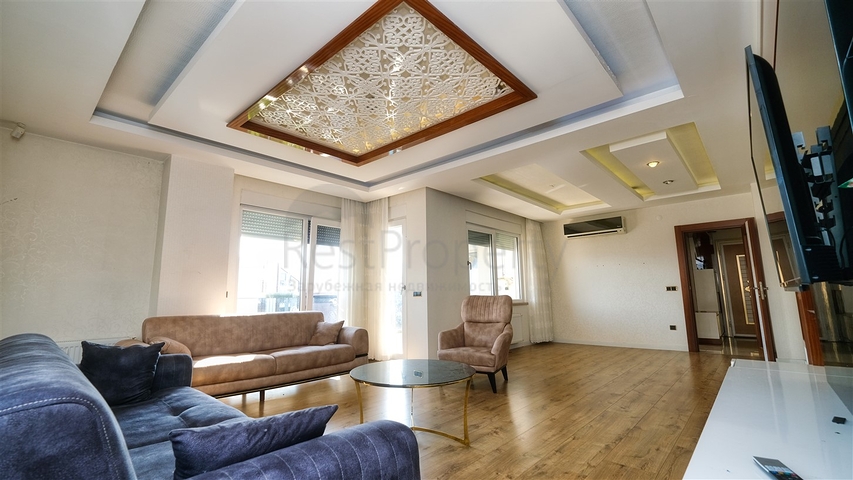 شقة 3 + 1 في منطقة اونجالي الصغيرة - انطاليا