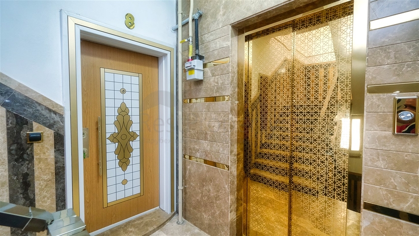 شقة 3 + 1 في منطقة اونجالي الصغيرة - انطاليا