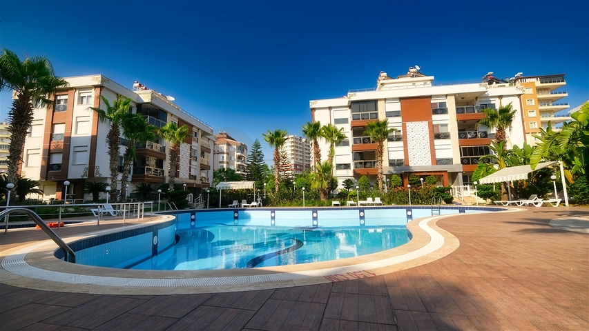 شقة 3 + 1 في منطقة اونجالي الصغيرة - انطاليا