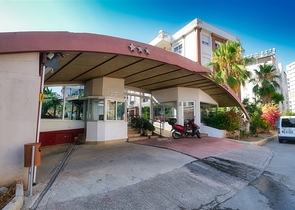 شقة 3 + 1 في منطقة اونجالي الصغيرة - انطاليا