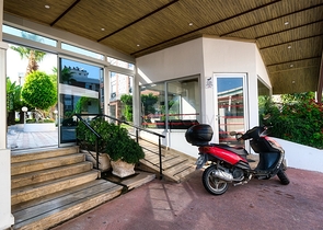 شقة 3 + 1 في منطقة اونجالي الصغيرة - انطاليا