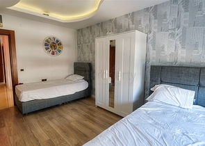 شقة 3 + 1 في منطقة اونجالي الصغيرة - انطاليا