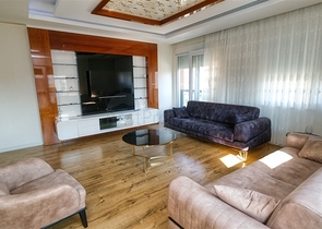 شقة 3 + 1 في منطقة اونجالي الصغيرة - انطاليا