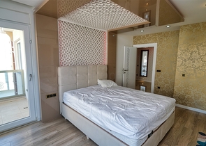 شقة 3 + 1 في منطقة اونجالي الصغيرة - انطاليا