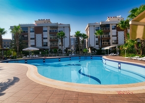 شقة 3 + 1 في منطقة اونجالي الصغيرة - انطاليا