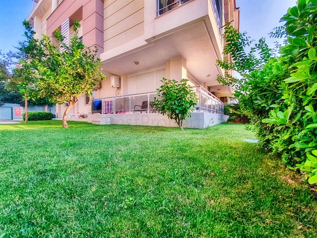 شقة 100 متر من البحر 2 + 1 منطقة صغيرة جيورسو - انطاليا