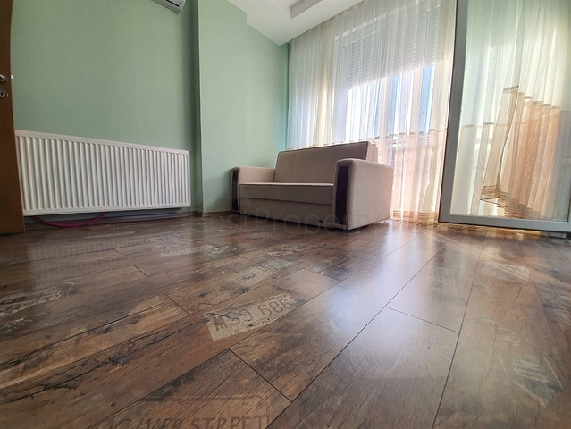 شقة 100 متر من البحر 2 + 1 منطقة صغيرة جيورسو - انطاليا