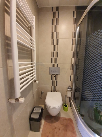 شقة 100 متر من البحر 2 + 1 منطقة صغيرة جيورسو - انطاليا