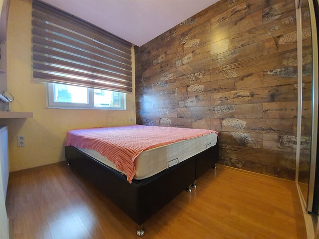 شقة 100 متر من البحر 2 + 1 منطقة صغيرة جيورسو - انطاليا