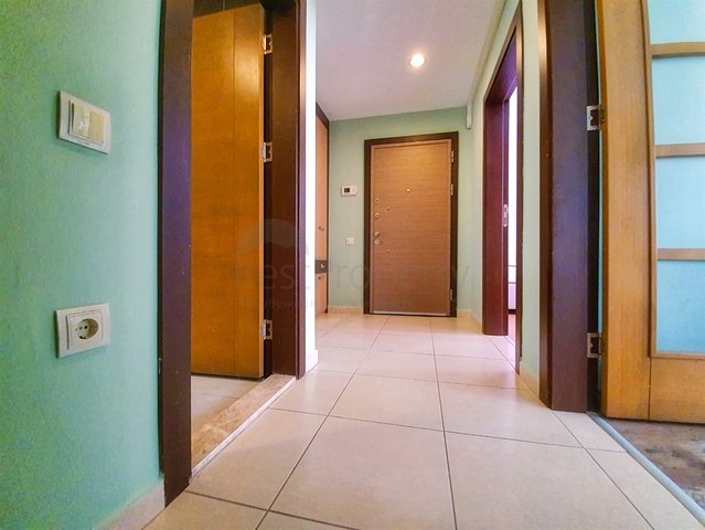 شقة 100 متر من البحر 2 + 1 منطقة صغيرة جيورسو - انطاليا