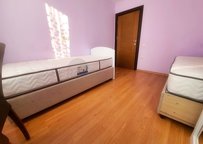 شقة 100 متر من البحر 2 + 1 منطقة صغيرة جيورسو - انطاليا