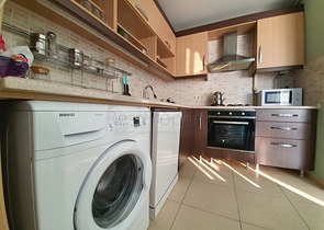 شقة 100 متر من البحر 2 + 1 منطقة صغيرة جيورسو - انطاليا