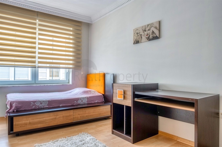 شقة 5 + 1 في منطقة كونيالتي - انطاليا