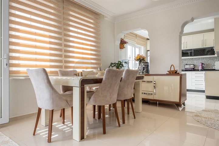 شقة 5 + 1 في منطقة كونيالتي - انطاليا