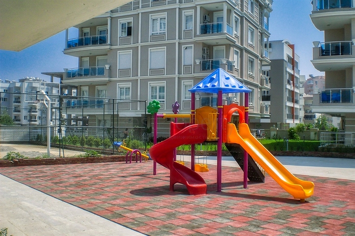 شقة 5 + 1 في منطقة كونيالتي - انطاليا