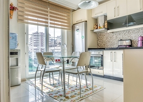 شقة 5 + 1 في منطقة كونيالتي - انطاليا