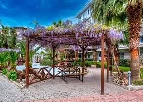 شقة 5 + 1 في منطقة كونيالتي - انطاليا