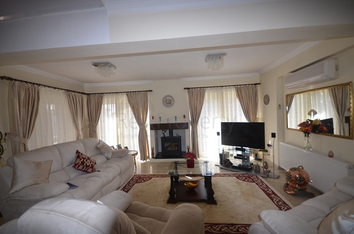 فيلا في منطقة Ovacik الصغيرة - فتحية