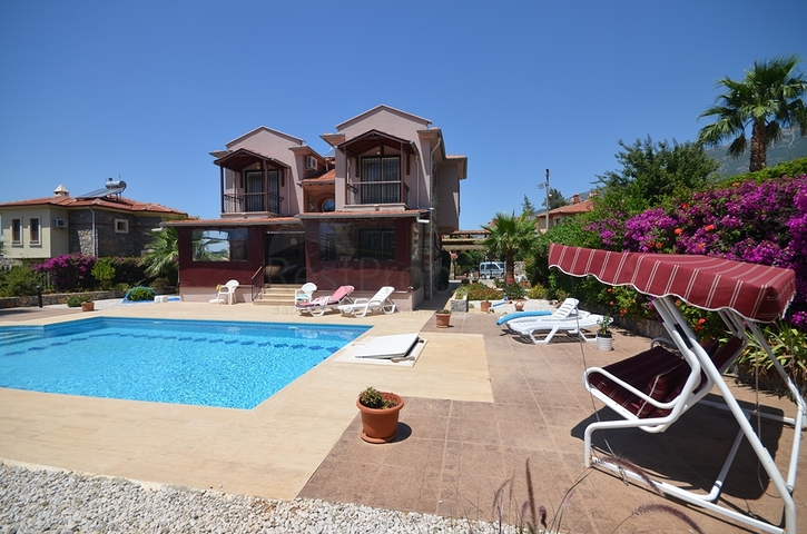 فيلا في منطقة Ovacik الصغيرة - فتحية