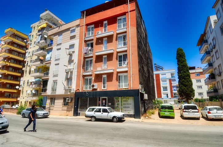 شقة 2 + 1 في وسط أنطاليا