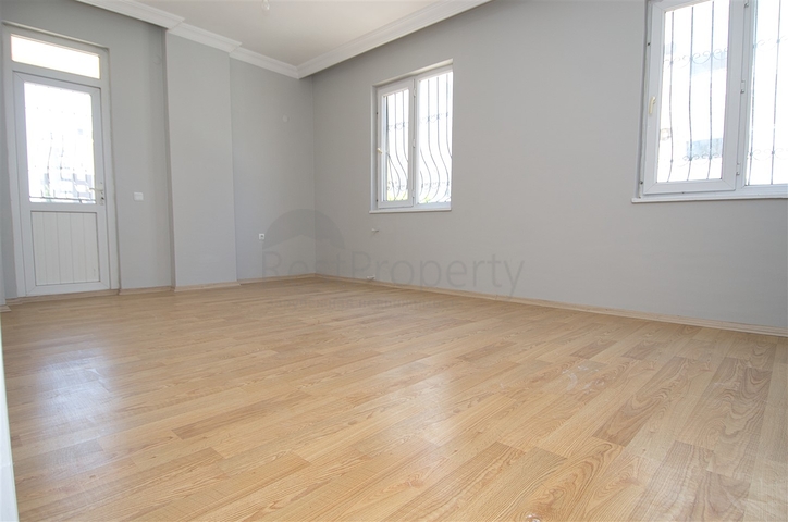 شقة 2 + 1 في وسط أنطاليا