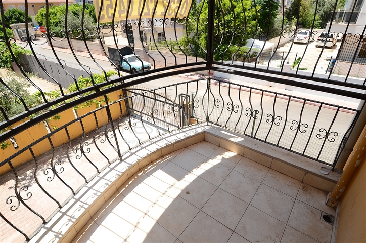 شقة 2 + 1 في وسط أنطاليا