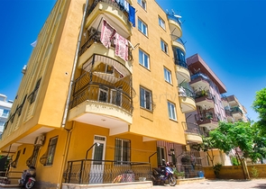 شقة 2 + 1 في وسط أنطاليا