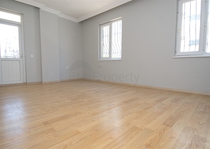 شقة 2 + 1 في وسط أنطاليا