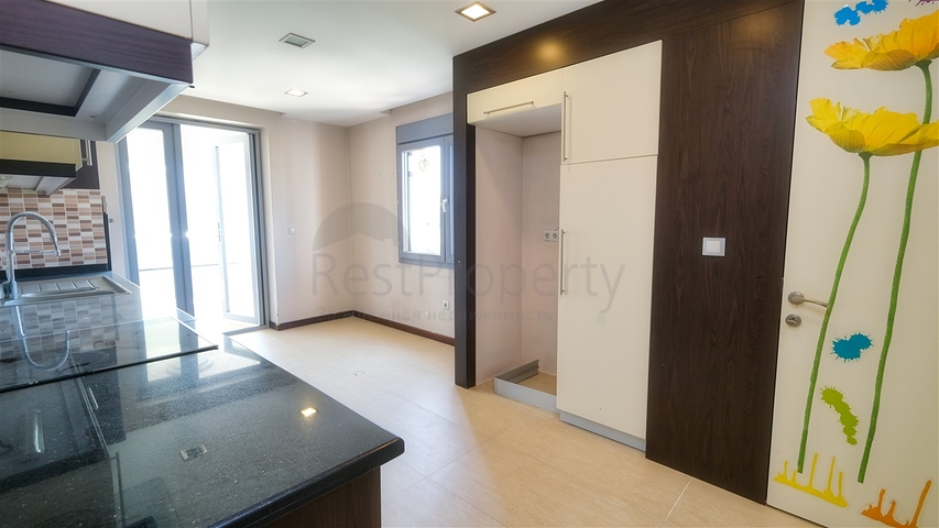 شقة 4 + 1 في منطقة جيرسو الصغيرة - كونيالتي